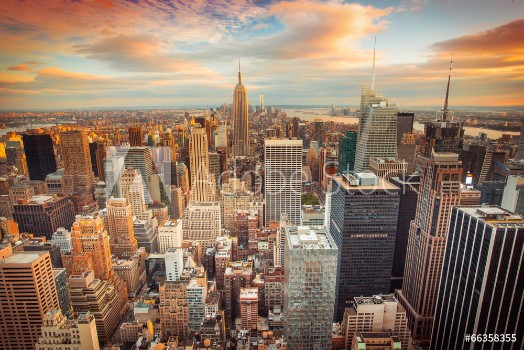 Bild på Sunset view of New York City looking over midtown Manhattan